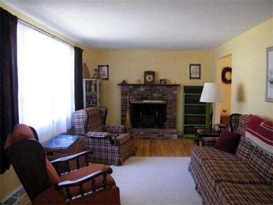 26 Beechwood Rd, Hanson, MA 02341 - photo 5