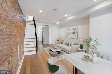 2636 Manton St, Philadelphia, PA 19146 - photo 2