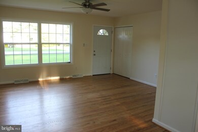 21355 Lynn Dr, Lexington Park, MD 20653 - photo 4