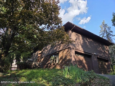 60 Elmhurst Blvd, Scranton, PA 18505 - photo 2