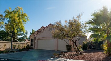 3 car garage and side gate
