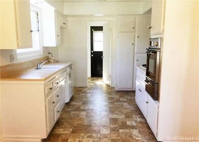 Bright and Airy Kitchen, Newly Painted and New Flo