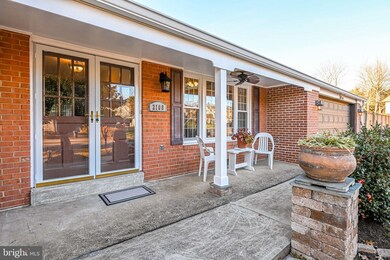 2108 Woodford Rd, Vienna, VA 22182 - photo 5