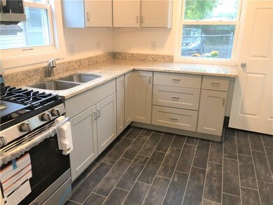 1410 Washington Ave, Des Moines, IA 50314 - photo 3