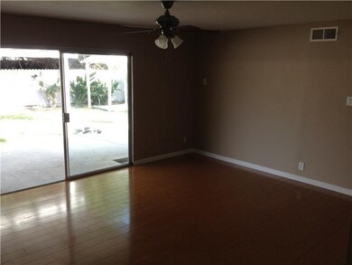 120 Flamingo Dr, Oceanside, CA 92054 - photo 2