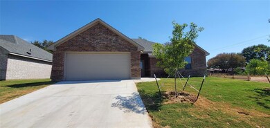 221 Clover Cir, Weatherford, TX 76086 - photo 3