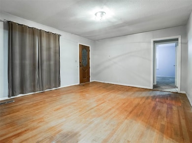 315 S Price Ave, Chandler, OK 74834 - photo 6