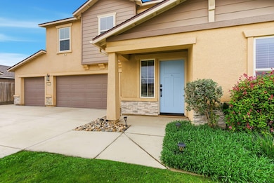 3317 N Clay St, Visalia, CA 93291 - photo 3