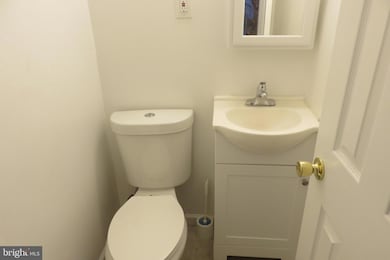 448 Pitman Place, Baltimore, MD 21202 - photo 5