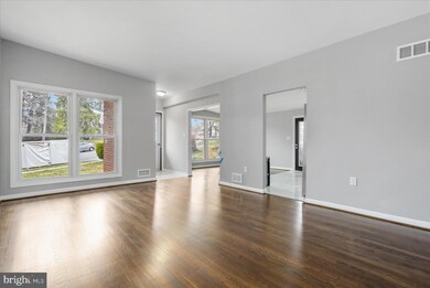 1307 Glenmont Rd, Baltimore, MD 21239 - photo 7