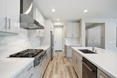 011_Kitchen