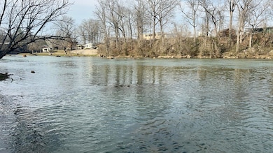 136 Riverview Dr, Mammoth Spring, AR 72554 - photo 5