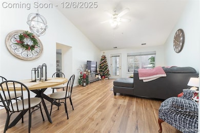 12274 Saint Andrews Way unit 118, Fenton, MI 48430 - photo 7