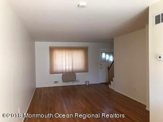 705 greens living room