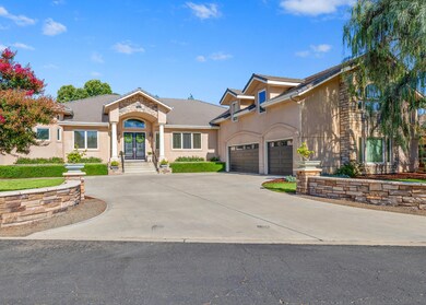 5707 W Allen Ct Visalia CA-large-048-020