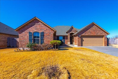3013 Brookstone Ct, Moore, OK 73160 - photo 2