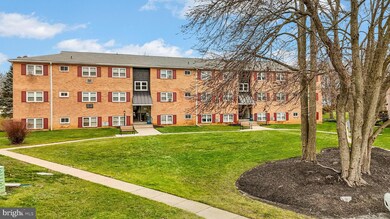 335 E Lancaster Ave unit E11, Downingtown, PA 19335 - photo 3