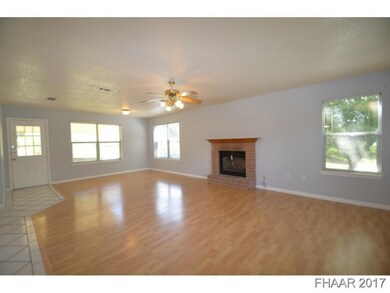 1904 Pecan Cove Dr, Copperas Cove, TX 76522 - photo 3