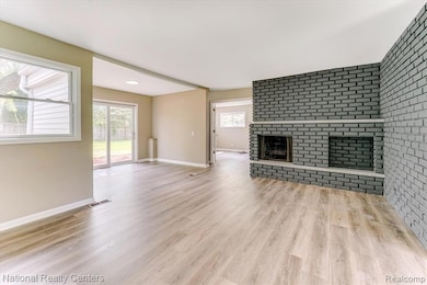 2365 Middlebelt Rd, West Bloomfield, MI 48324 - photo 7