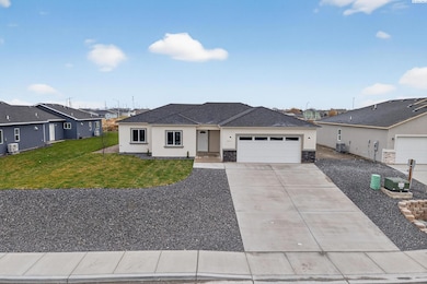 605 E Eureka Ave, Pasco, WA 99301 - photo 4