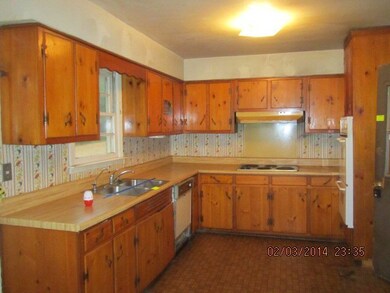 1722 Hamilton Dr, Macon, GA 31211 - photo 3