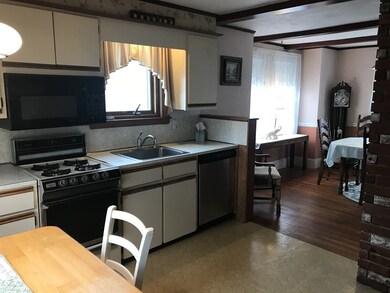 7 Horton St, Saugus, MA 01906 - photo 3