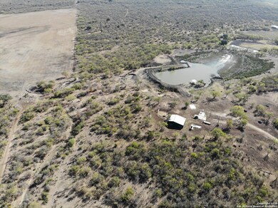 4101 County Road 4516, Hondo, TX 78861 - photo 3