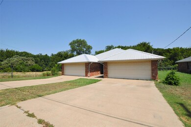 1122 W Spring St, Weatherford, TX 76086 - photo 3