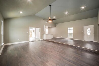 4104 Alava Dr, Fort Worth, TX 76133 - photo 4