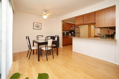 462 Le Parc Cir unit 256, Buffalo Grove, IL 60089 - photo 5