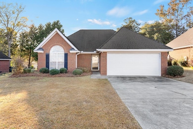 382 Orangepark Dr, Orangeburg, SC 29115 - photo 2