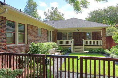 916 Arlington St, Houston, TX 77008 - photo 4
