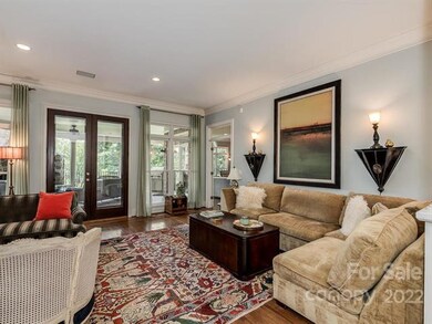 Bright & Open Great Room