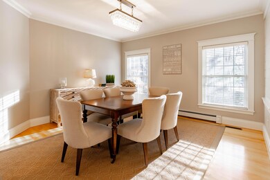 37 Oakmont_Dining Room
