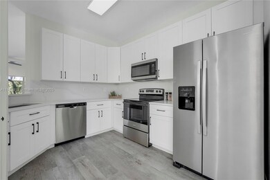 108 Lighthouse Cir unit E, Jupiter, FL 33469 - photo 5