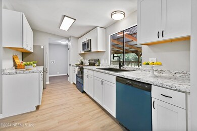 4162 Saunders Dr, Middleburg, FL 32068 - photo 7