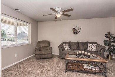 3261 SW Newberry Ave, Redmond, OR 97756 - photo 7