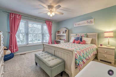 721 Burgess Hill Rd unit 2, Naperville, IL 60565 - photo 6