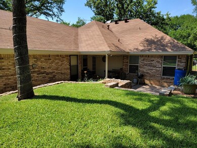 1216 Donna Ln, Bedford, TX 76022 - photo 2
