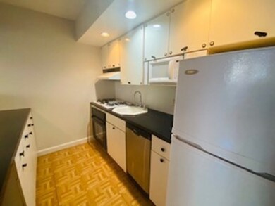 150 Beaconsfield Rd unit 1, Brookline, MA 02445 - photo 5