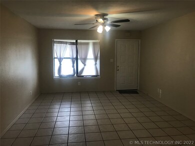 596 W 147th St S, Glenpool, OK 74033 - photo 2