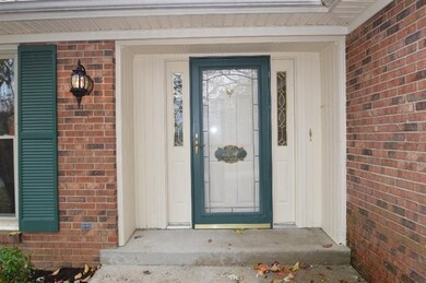 217 Farmbrook Cir, Frankfort, KY 40601 - photo 3