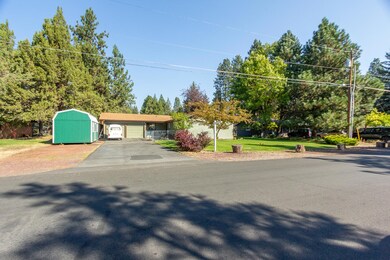 20388 Rae Rd, Bend, OR 97702 - photo 3