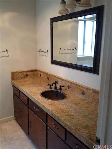 This is the 'guest bath' that services the 3 downs