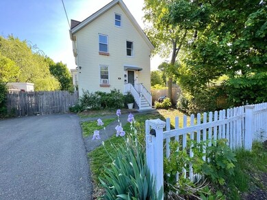 98 Pine St unit 2, Swampscott, MA 01907 - photo 2