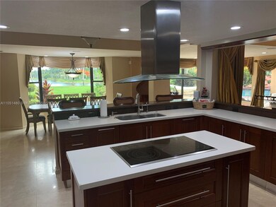 10710 SW 40th Manor, Davie, FL 33328 - photo 6