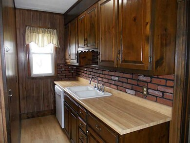 153 Newland Ave unit 2, Woonsocket, RI 02895 - photo 4