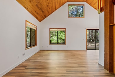 155 Daily Ln, Grants Pass, OR 97527 - photo 7