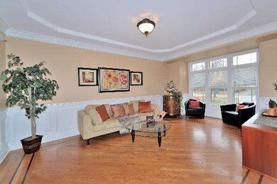 297 N Maple Ave, Elmhurst, IL 60126 - photo 2