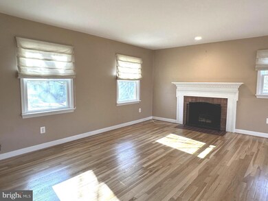 1957 Foxhall Rd, McLean, VA 22101 - photo 4